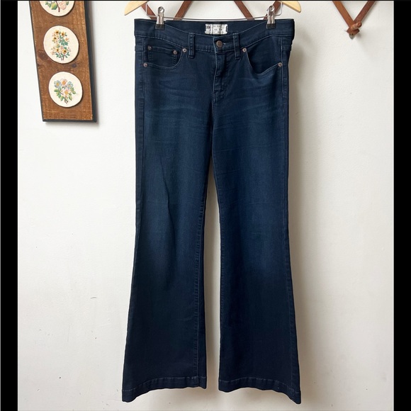 Free People • Gummy Denim Clean Flare in Morrisey Jeans - Picture 1 of 9